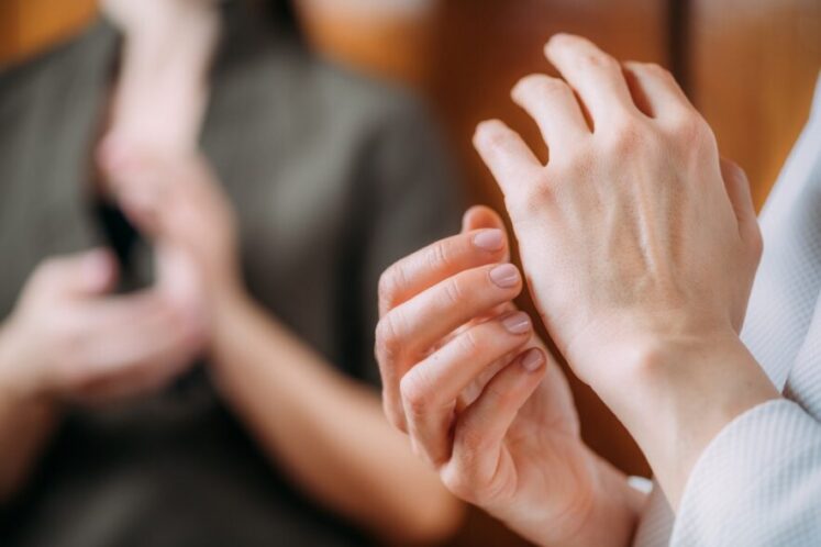 Eft,Or,Emotional,Freedom,Technique,,Balancing,Of,Small,Intestine,Meridian